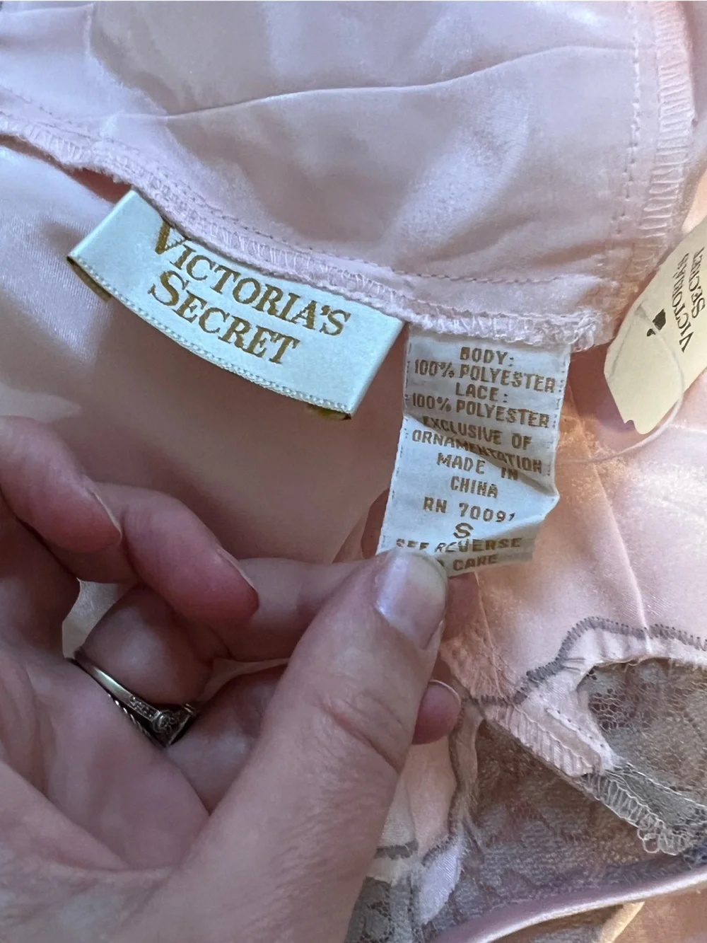 NWT 90s Dead-stock Victoria’s Secret Gold Label Baby Pink Lace Slip Dress - Picture 5 of 9